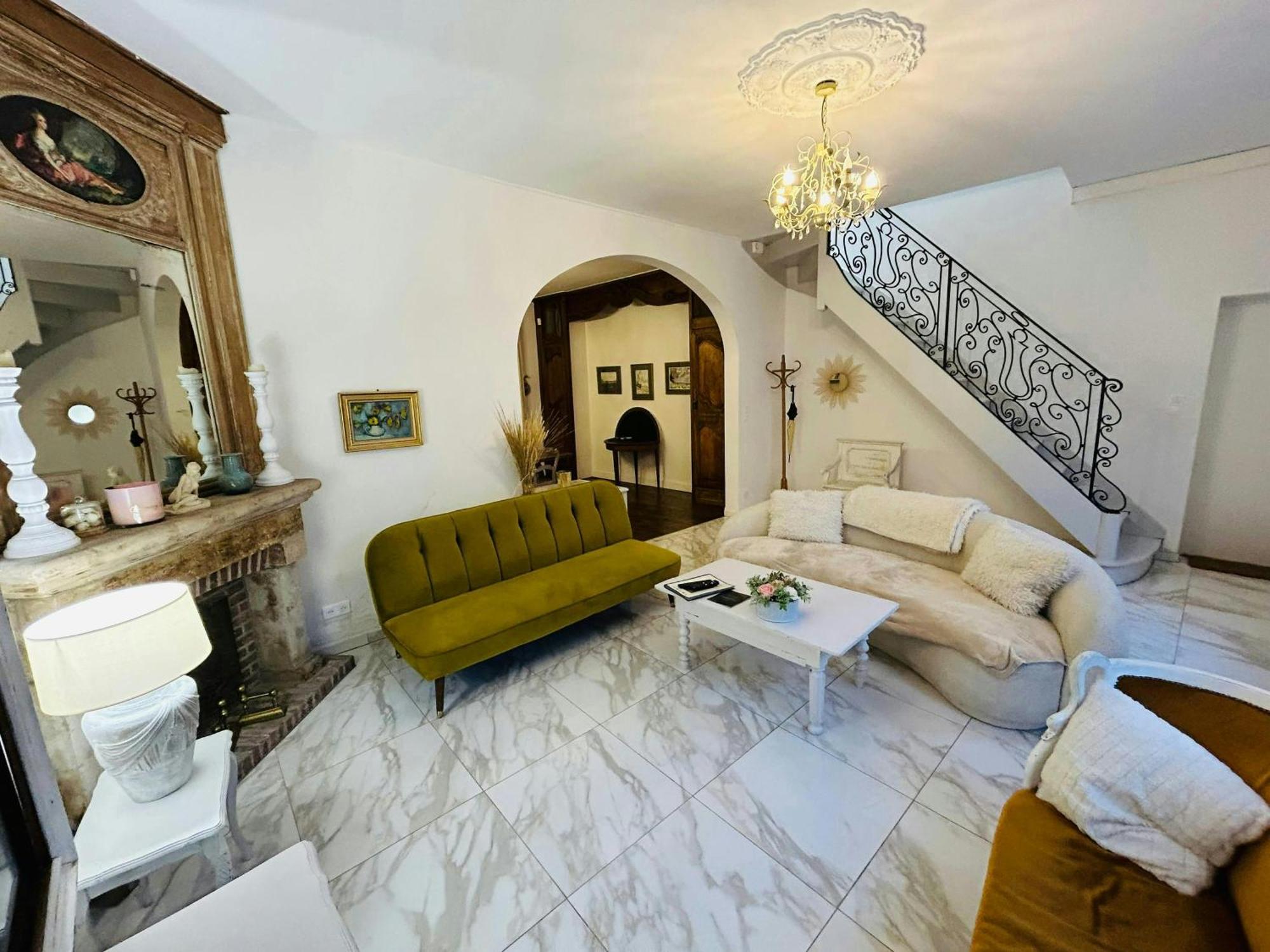 Magnifique Maison Dartiste La Maison Aerts Reims Bagian luar foto