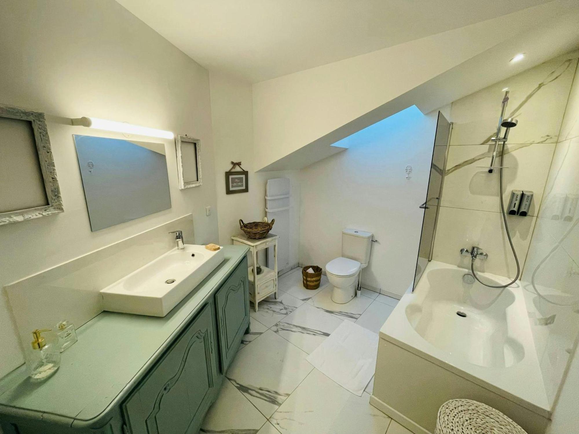 Magnifique Maison Dartiste La Maison Aerts Reims Bagian luar foto